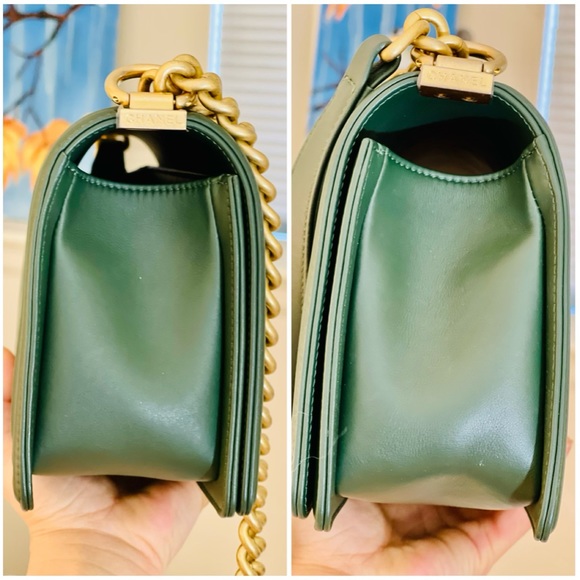 ❤️Used Chanel Boy 10 Chevron lamp skin, color green with gold hardware - Picture 9 of 16